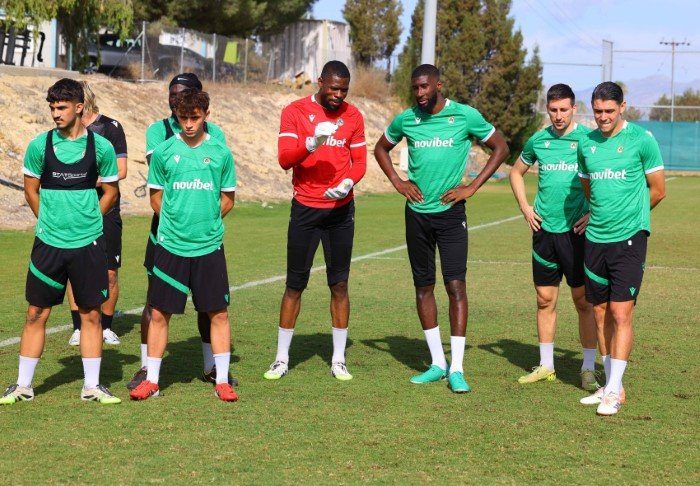 Positive+messages+from+%26%238220%3BIl%C3%ADas+Poulos%26%238221%3B+ahead+of+the+match+against+Apollon.
