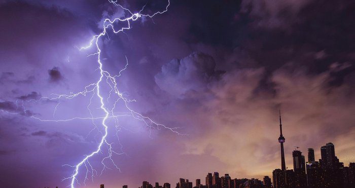 στιγμιότυπο Έρχονται βροχές και καταιγίδες Επιδείνωση του καιρού