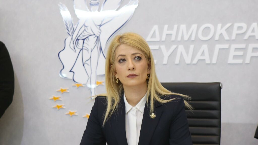 %D0%90%D0%BD%D0%BD%D0%B8%D1%82%D0%B0+%D0%94%D0%B8%D0%BC%D0%B8%D1%82%D1%80%D0%B8%D1%83+%D1%82%D1%80%D0%B5%D0%B1%D1%83%D0%B5%D1%82+%D0%BE%D1%82+%D0%B4%D0%B5%D0%BF%D1%83%D1%82%D0%B0%D1%82%D0%B0+%D0%BE%D1%82%D0%BA%D0%B0%D0%B7%D0%B0%D1%82%D1%8C%D1%81%D1%8F+%D0%BE%D1%82+%D0%B8%D0%BC%D0%BC%D1%83%D0%BD%D0%B8%D1%82%D0%B5%D1%82%D0%B0